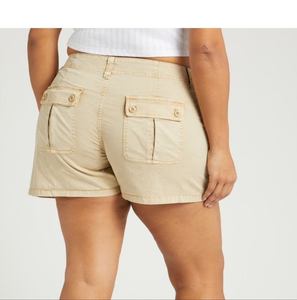 NWT BP. BP Utility Short in Khaki light tan sz 28